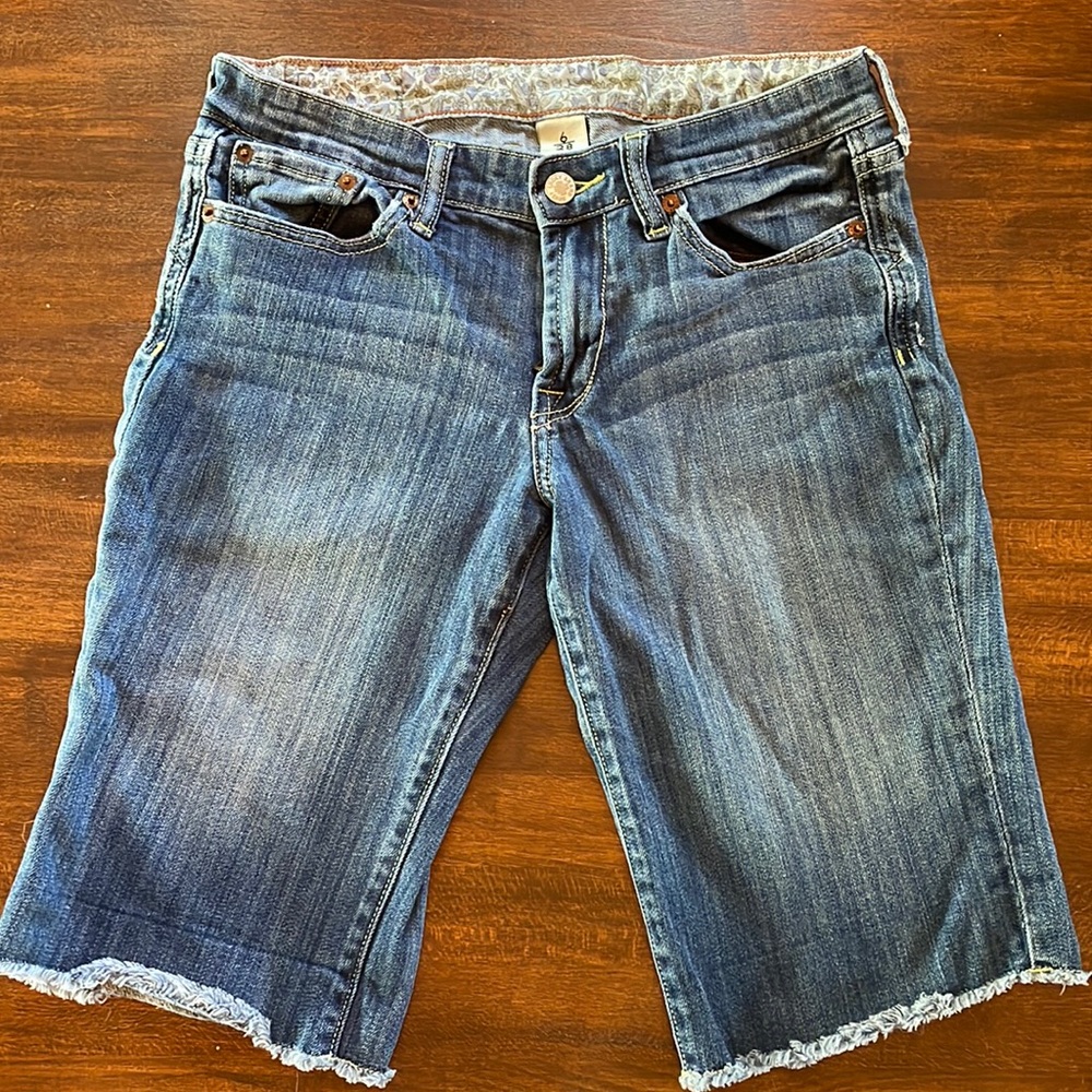 Lucky Brand sweet n low Bermuda shorts